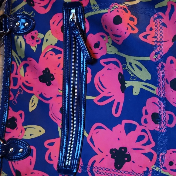 Coach 13 X 15" Floral Poppy Purse Bag - Picture 3 of 16